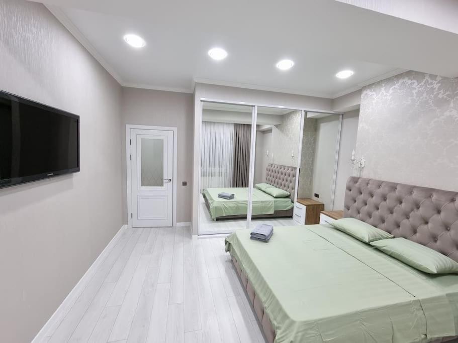 Grand Excelent New Ultra Central Apartments Chişinǎu Buitenkant foto