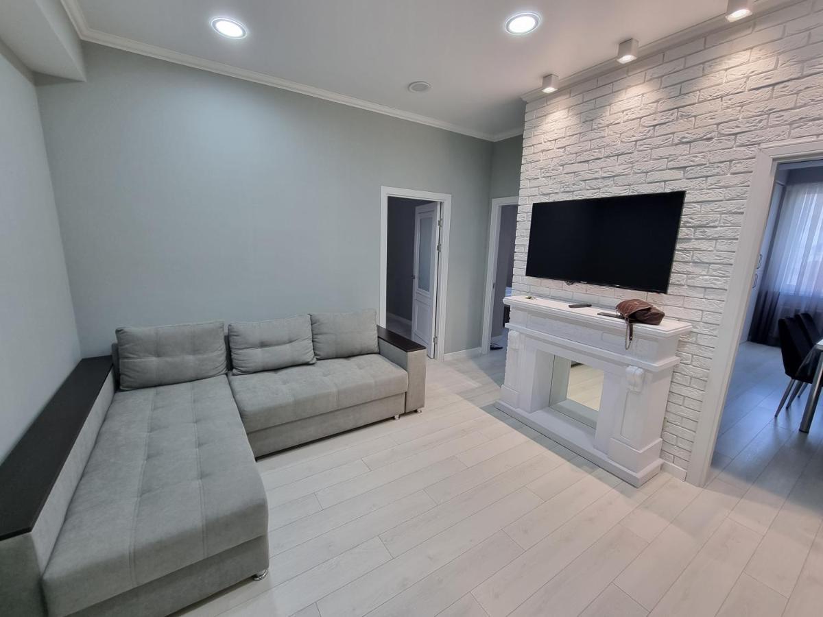 Grand Excelent New Ultra Central Apartments Chişinǎu Buitenkant foto