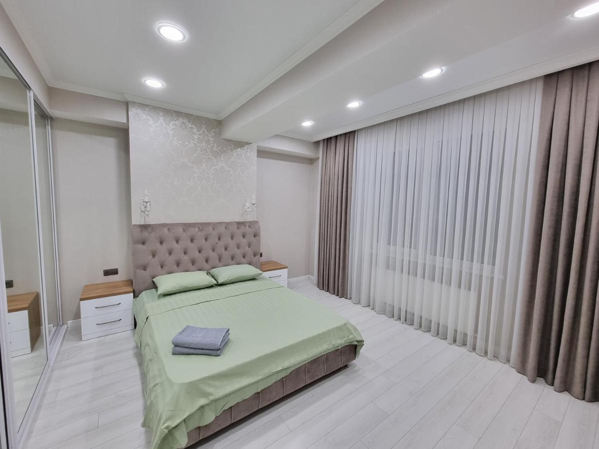 Grand Excelent New Ultra Central Apartments Chişinǎu Buitenkant foto